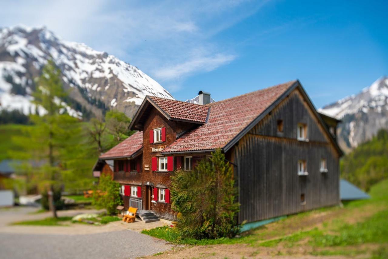 Bergwelt-M - Scheunencamping Schröcken Exteriér fotografie